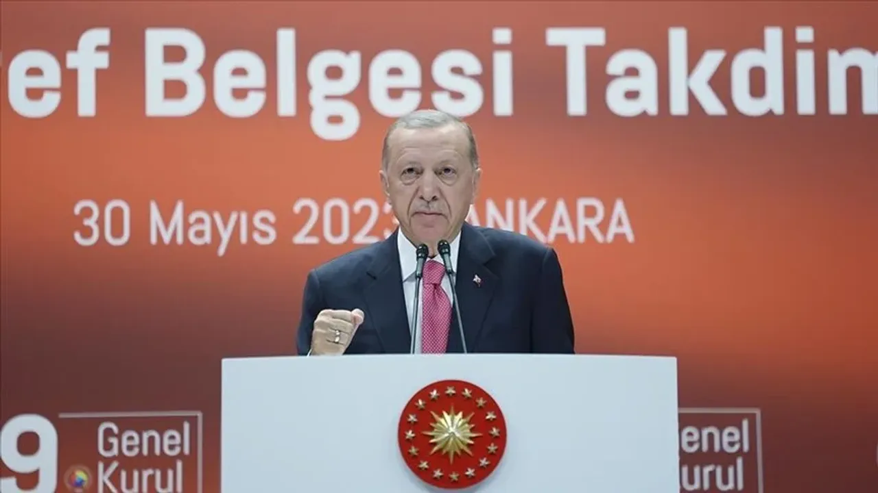 Balkon konuşmasından sonra Erdoğan'dan ilk açıklama
