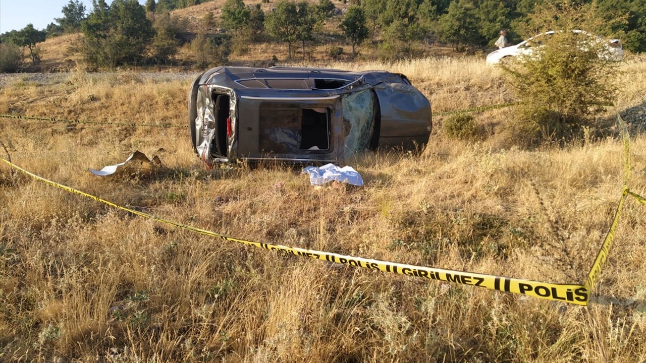 Konya'da Şarampole devrilen otomobilin sürücüsü öldü