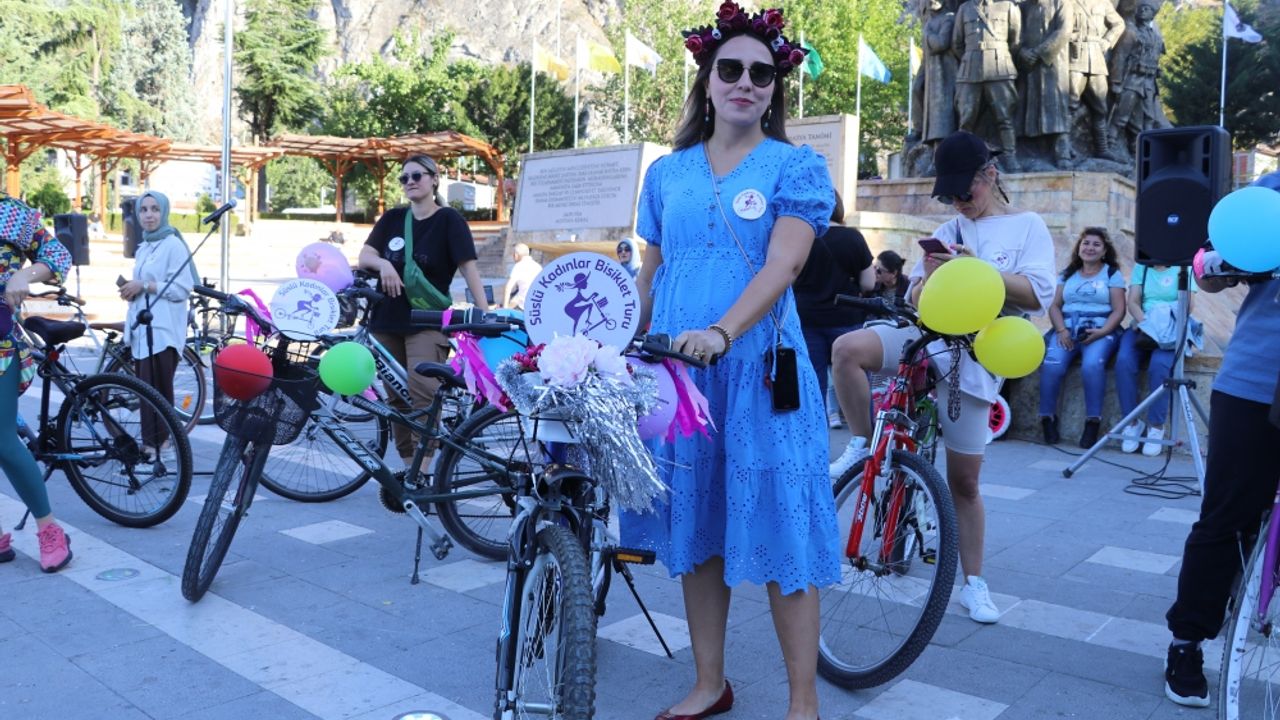Amasya'da "Süslü Kadınlar Bisiklet Turu" düzenlendi