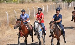 Gümüşhacıköy'de rahvan at yarışları düzenlendi