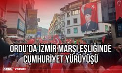 Ordu’da İzmir Marşı eşliğinde Cumhuriyet için yürüyüşü