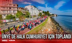 Ünye’de halk Cumhuriyet için toplandı