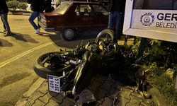 Gerze'de otomobille çarpışan motosiklet sürücüsü yaralandı