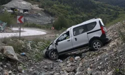 Kastamonu'da devrilen otomobildeki 5 kişi yaralandı