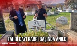 Fahri Dayı Kabri Başında Anıldı