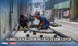 Kumru'da Kaldırım Mesaisi Devam Ediyor