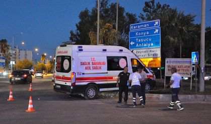 Mersin'de ambulans kazasında 4 kişi yaralandı