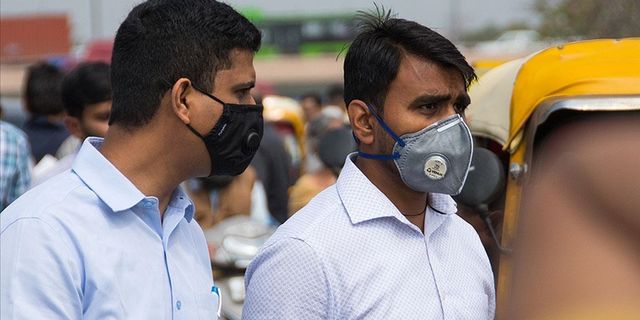 Hindistan'ın Bazı Eyaletlerinde Maske Zorunluluğu Getirildi
