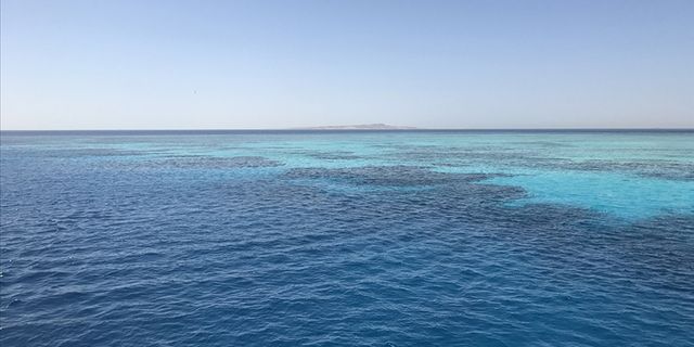 Kızıldeniz'deki Petrol Tankerinin Kurtarılması İçin 32 Milyon Dolara İhtiyaç Var