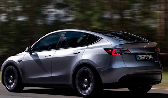 Tesla'dan Türkiye kullanıcılarına yeni müjde! Standart navigasyon özelliklerine artık elveda