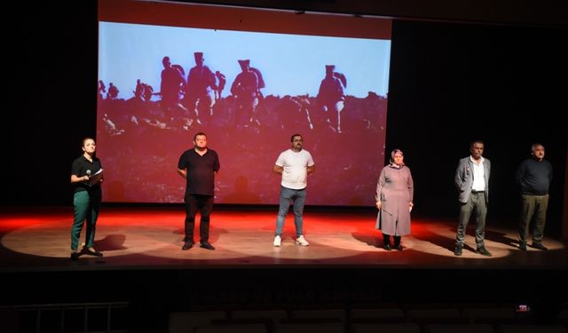 Güneydoğu gazilerinin oluşturduğu tiyatro topluluğu "100 Yıllık Emanet" oyununu sahneye koydu