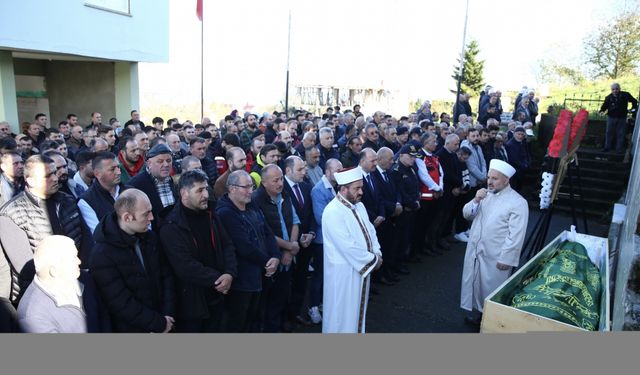 Siirt'te maden ocağındaki göçükte hayatını kaybeden Çalık'ın cenazesi defnedildi