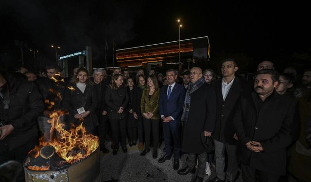 CHP Genel Başkanı Özel "adalet ateşi" eylemine katıldı