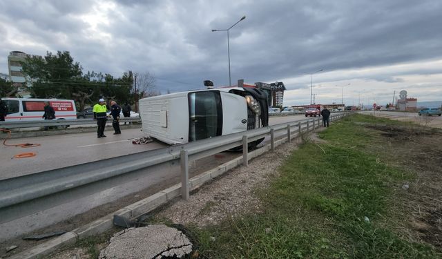 Amasya'daki kazada minibüs sürücüsü hayatını kaybetti