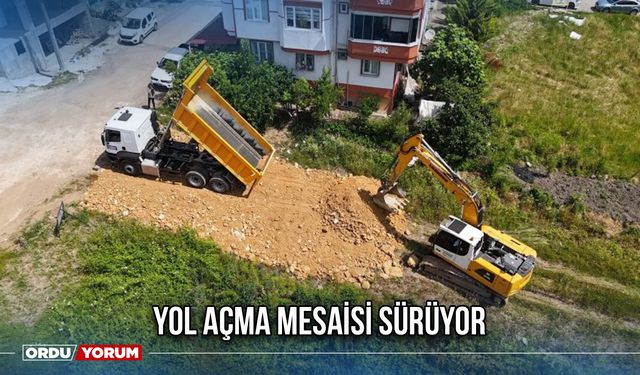 Yol Açma Mesaisi Sürüyor