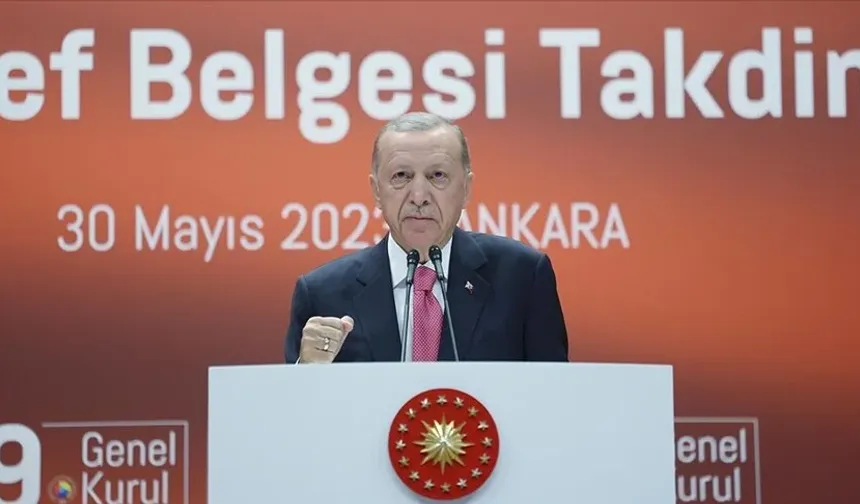 Balkon konuşmasından sonra Erdoğan'dan ilk açıklama