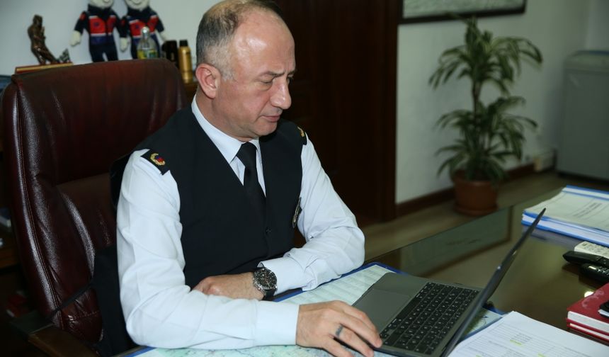 Ordu'da Jandarma Komutanı Öksüz ve Emniyet Müdürü Aksoy "Yılın Kareleri"ni oyladı