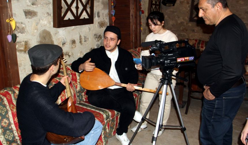 Sinop'ta öğrenciler, öğretmenlerinin yönettiği film için kamera karşısına geçti