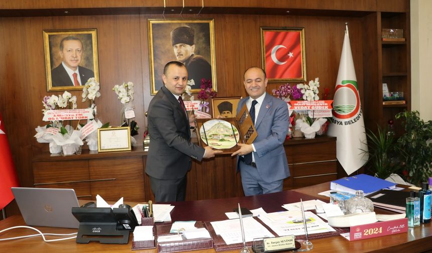 CHP Genel Başkan Yardımcısı Karabat'tan Amasya Belediye Başkanı Sevindi'ye ziyaret