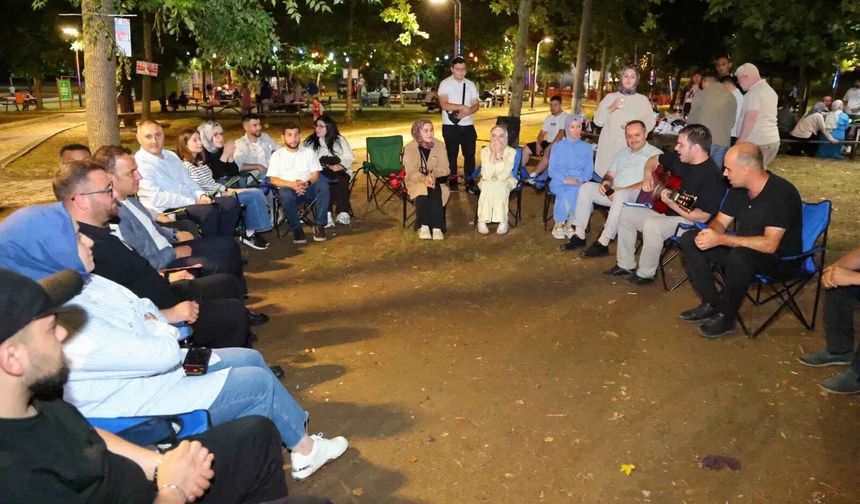 Gençler, Uzunkum Plajı’nda Buluştu