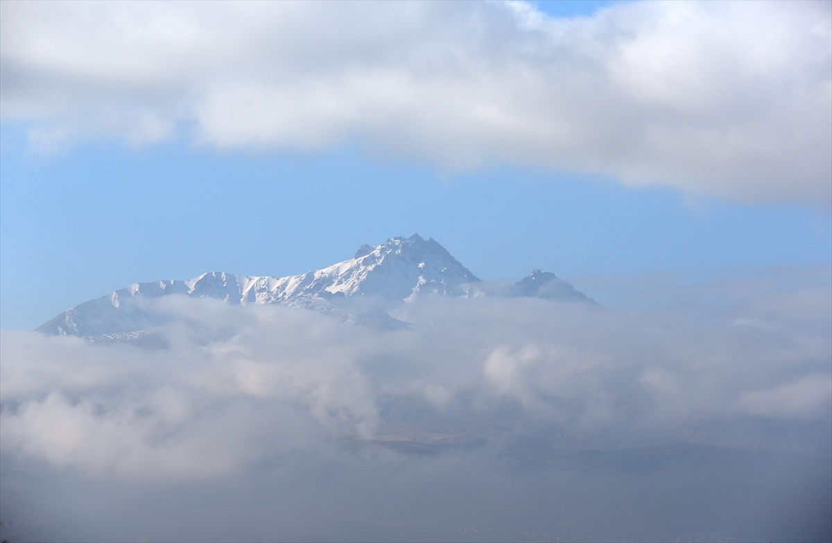 Erciyes Dağı'nda sis güzelliği