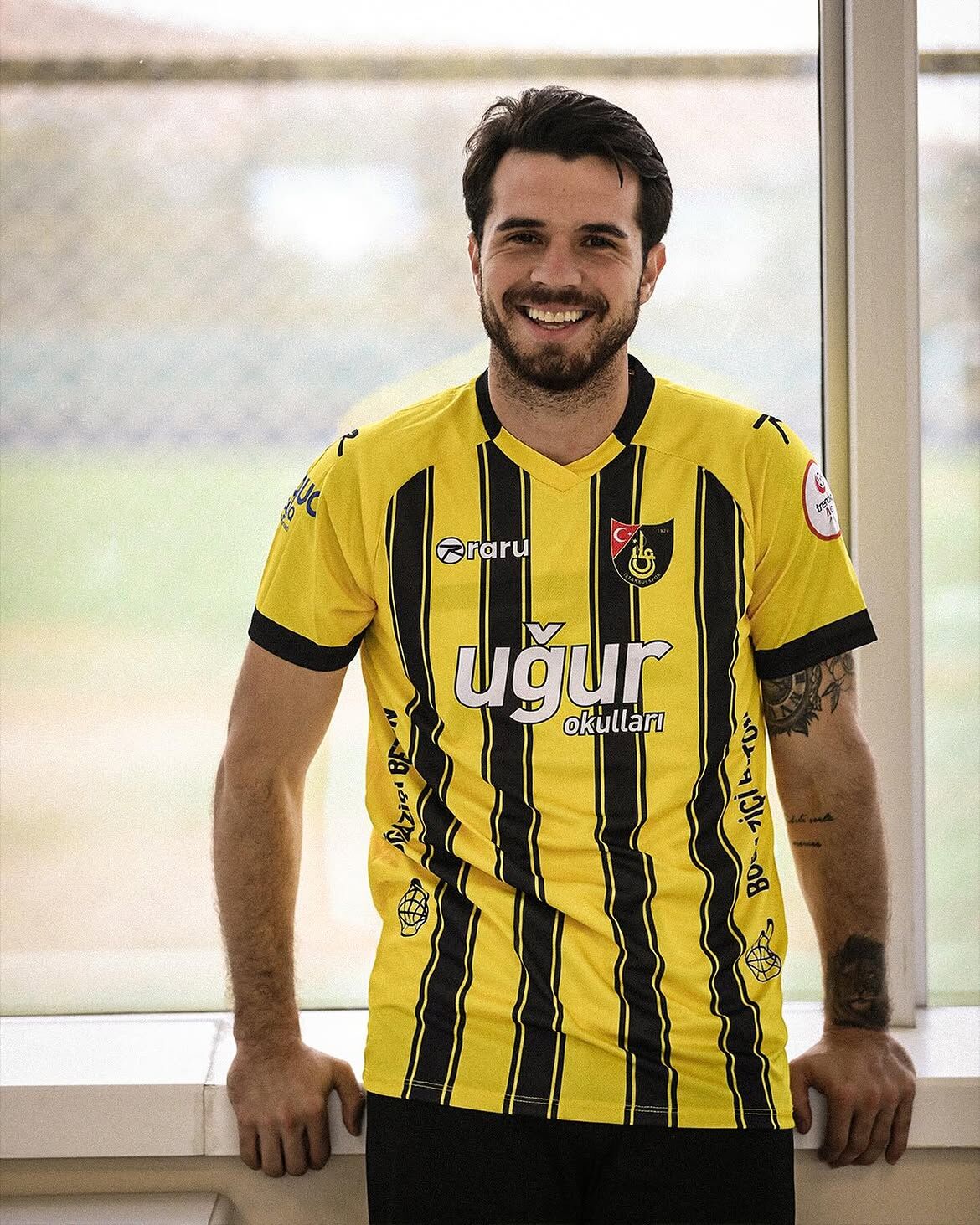 𝘌𝘷𝘪𝘯𝘦 𝘺𝘦𝘯𝘪𝘥𝘦𝘯 𝘩𝘰𝘴̧ 𝘨𝘦𝘭𝘥𝘪𝘯. 💛🖤𝗧𝘂𝗻𝗰𝗲𝗿 𝗗𝘂𝗵𝗮𝗻 𝗔𝗸𝘀𝘂. 💪🏻